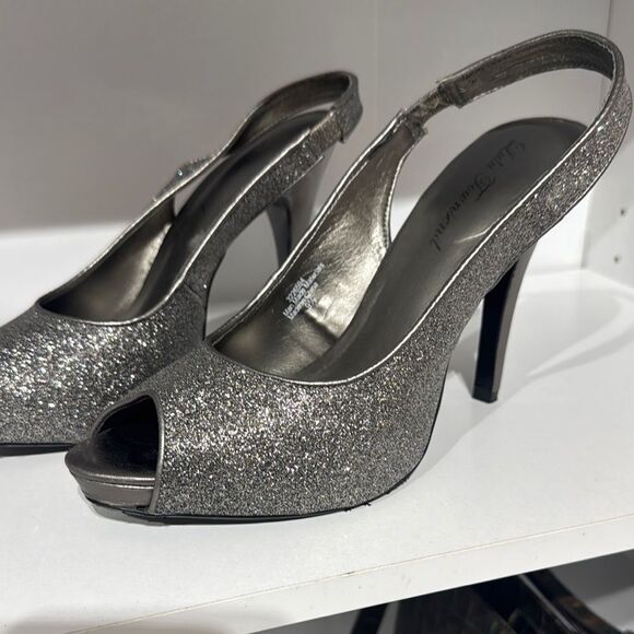 Lulu Townsend Silver Glitter Slingback Heels - Picture 1 of 4